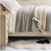 POMPOM THROW - Image 3