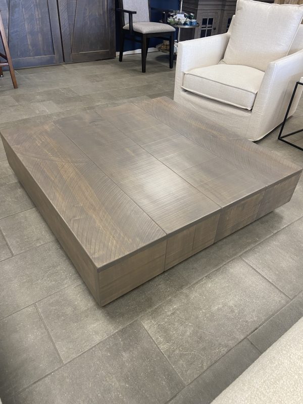 FAUX BEAM COFFEE TABLE - Image 4